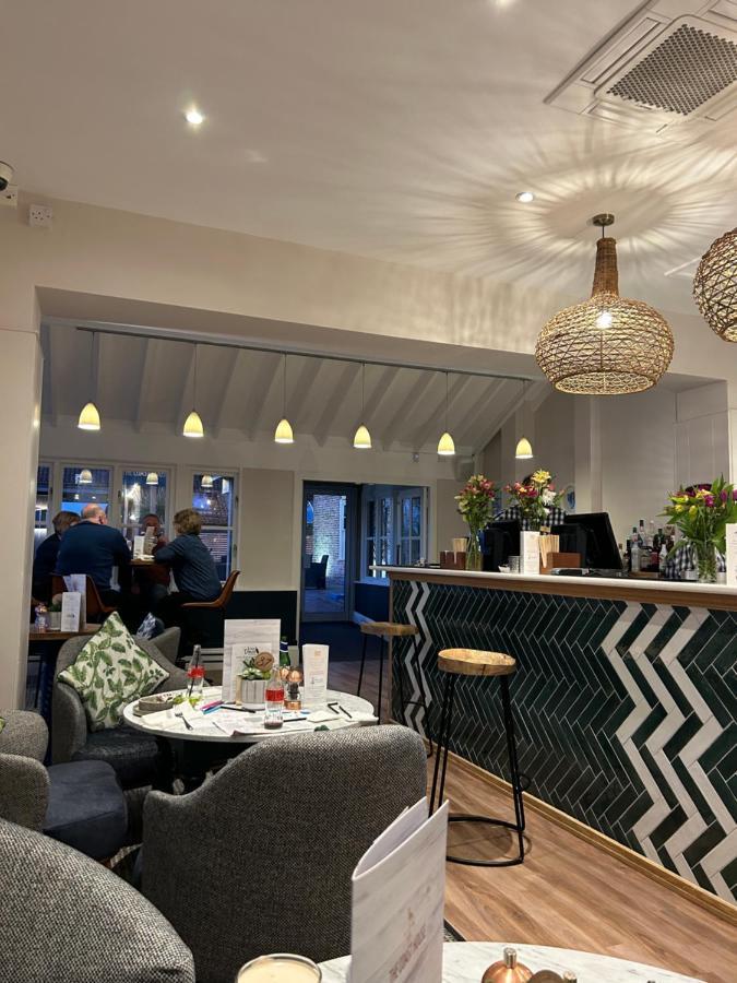 Bertie-By-The-Sea At Hoburne Naish Hotel Highcliffe Ngoại thất bức ảnh